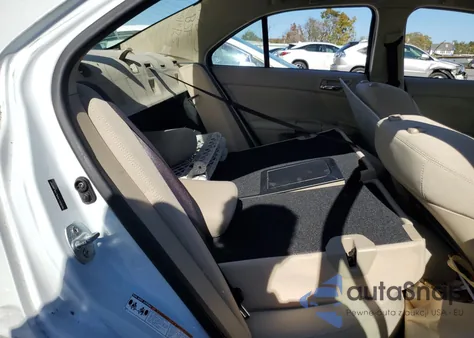 2010 Suzuki Kizashi S z USA, uszkodzony, nr VIN JS2RF9A15A6100200